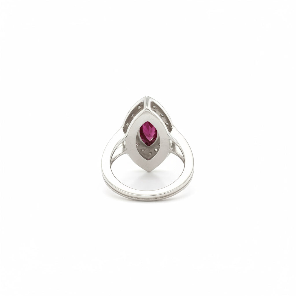Bague marquise or blanc - Rubis et Diamants
