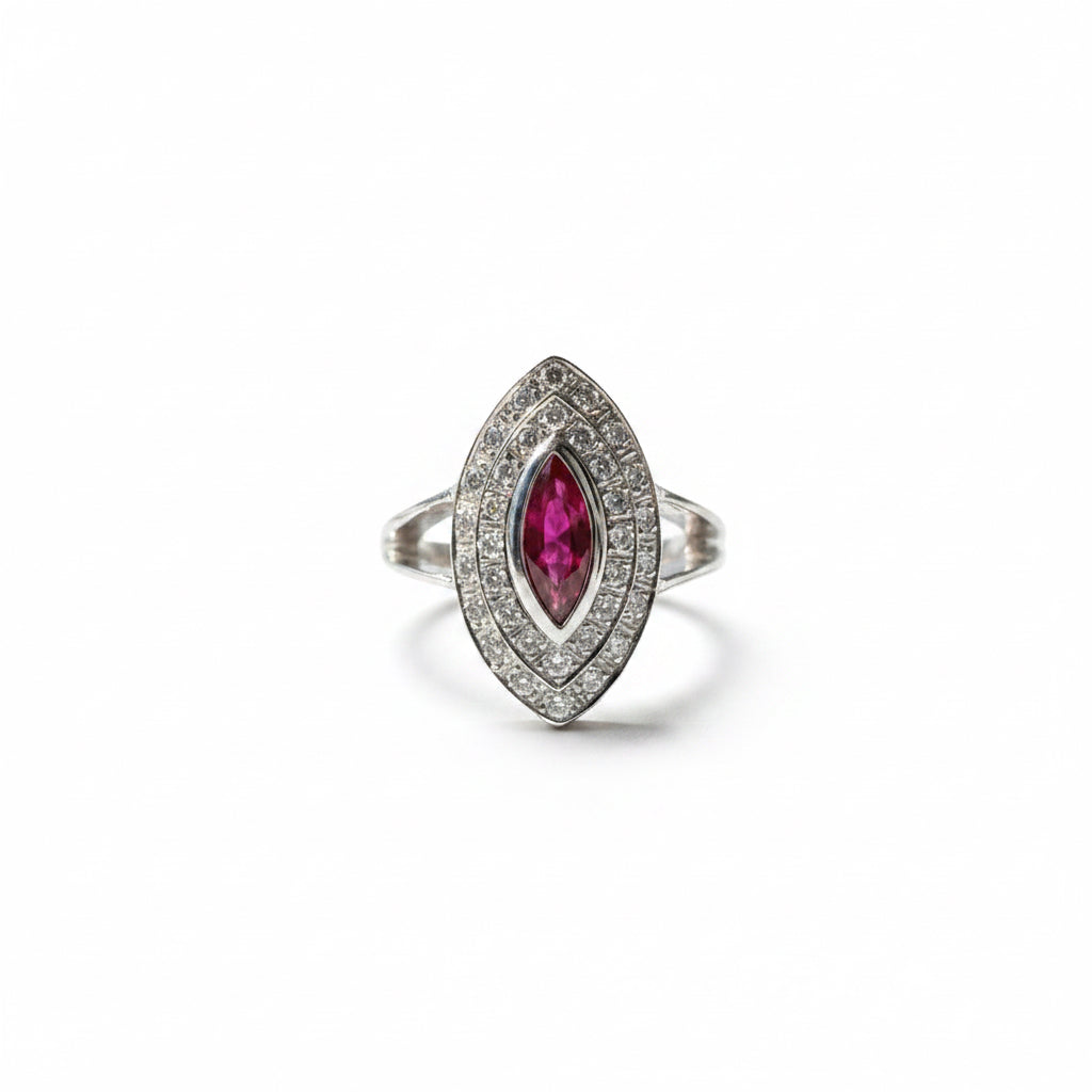 Bague marquise or blanc - Rubis et Diamants