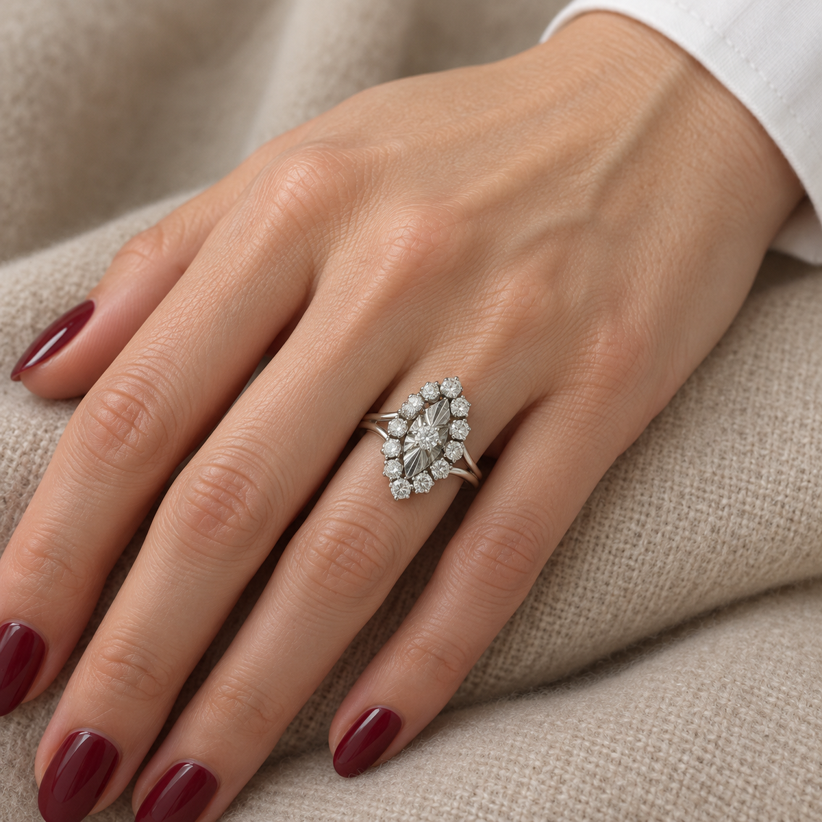 Bague marquise - Or blanc et diamants