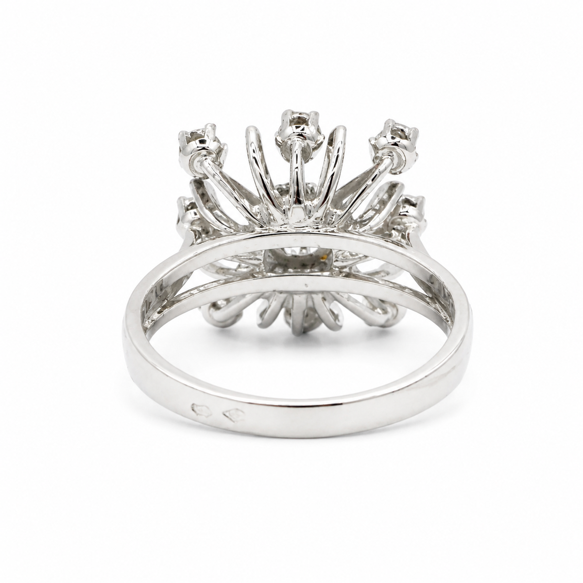 Bague Fleur - Or blanc et diamants