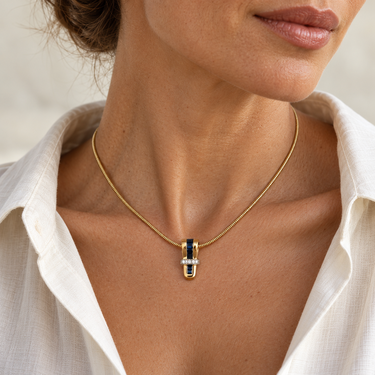 Collier pendentif Or jaune Saphirs et diamants