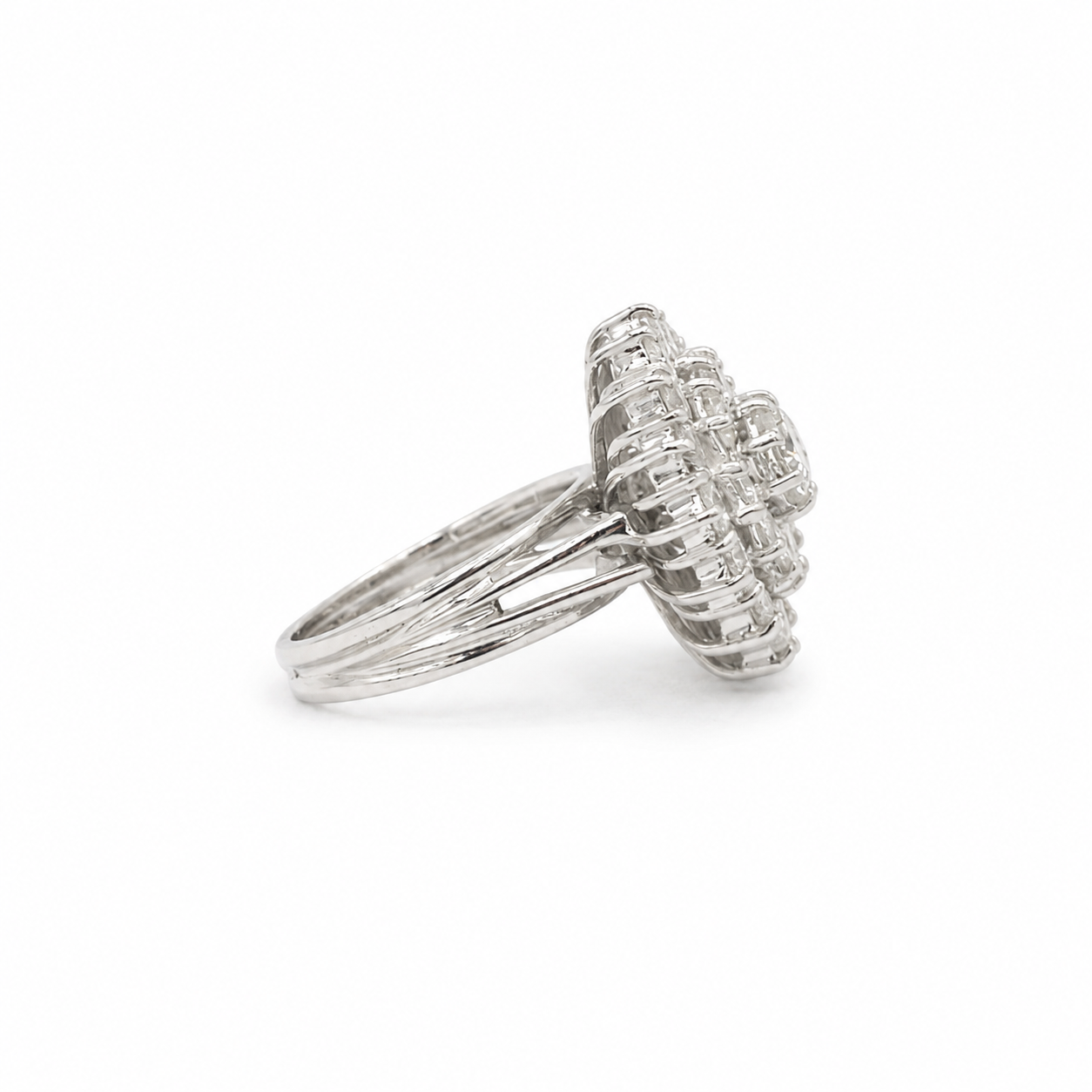 Bague Marguerite - Or blanc - Diamants 2,42 carats