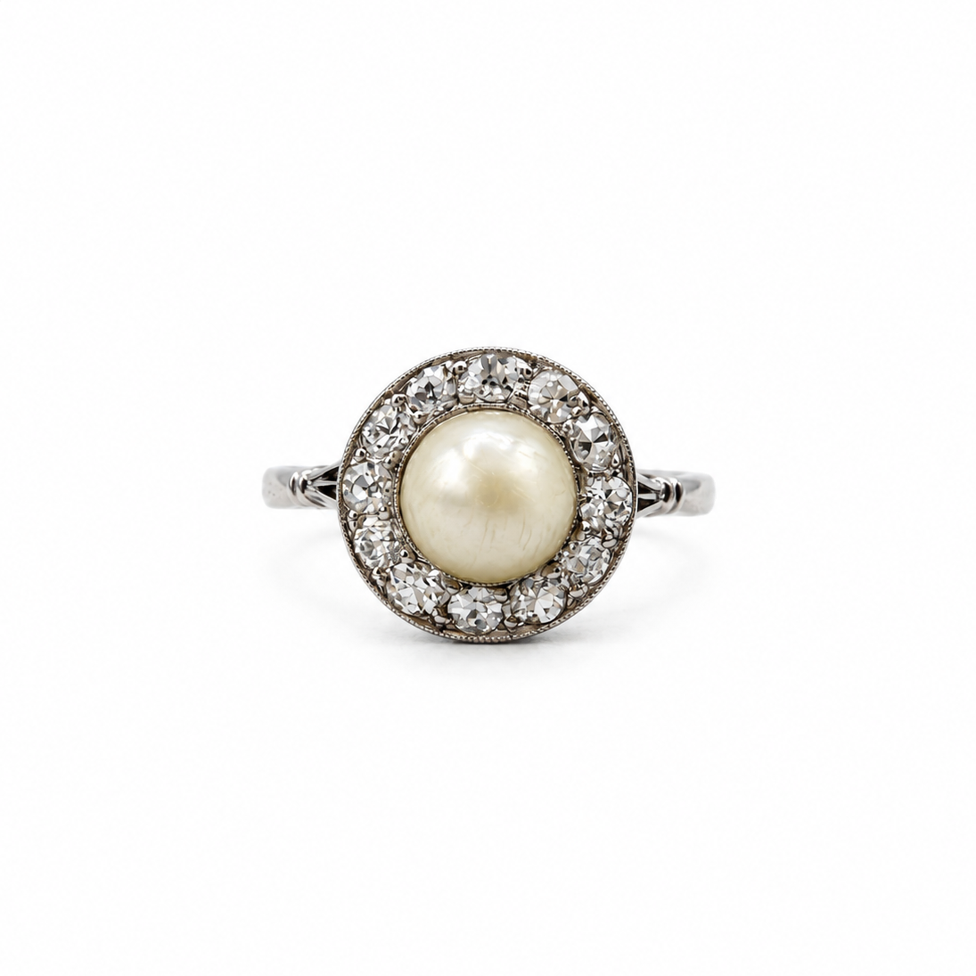 Art déco - Bague platine perle de culture et diamants
