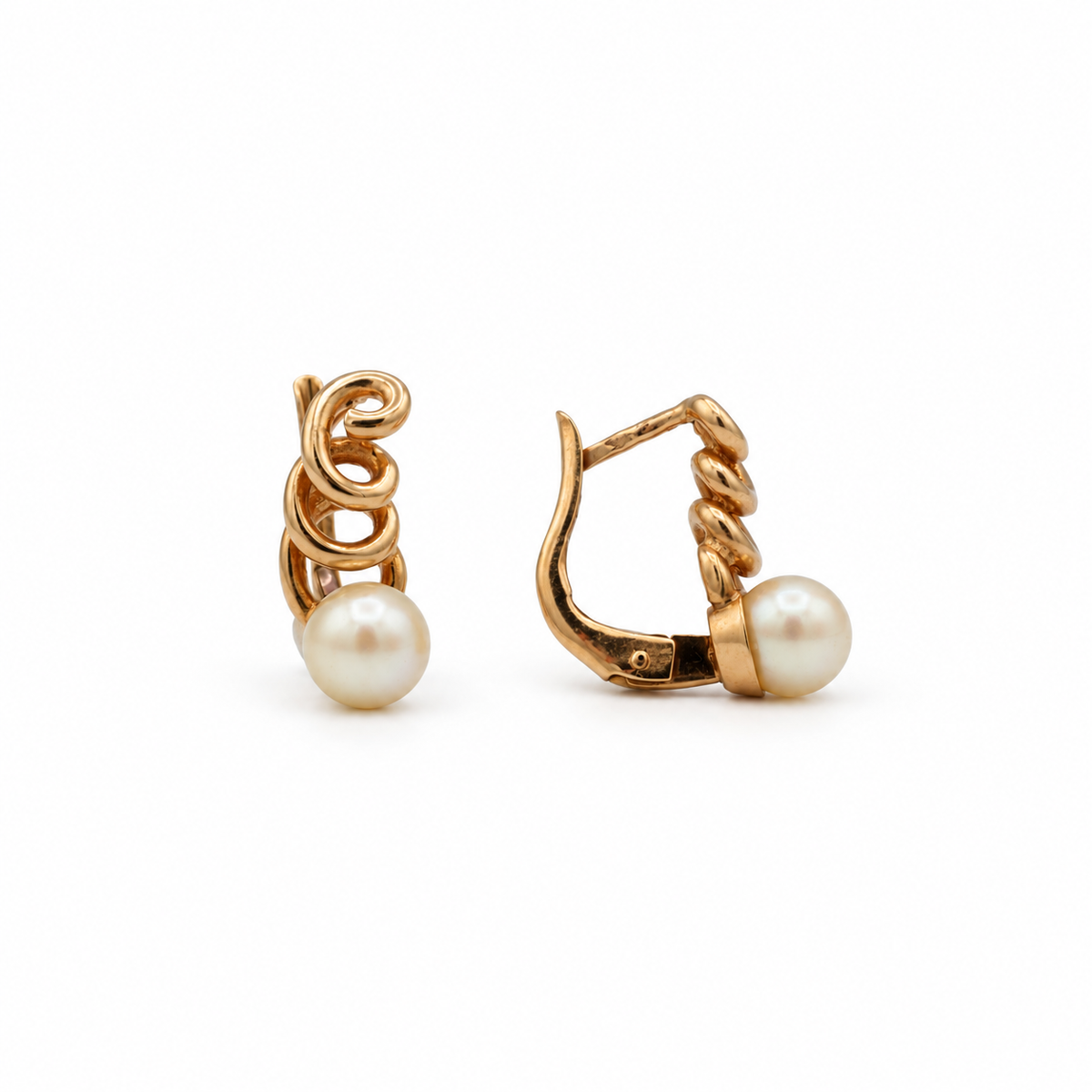 Boucles d’oreilles or jaune et perles de culture
