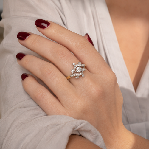 Art Nouveau - Two-tone Gold and Diamond Ring